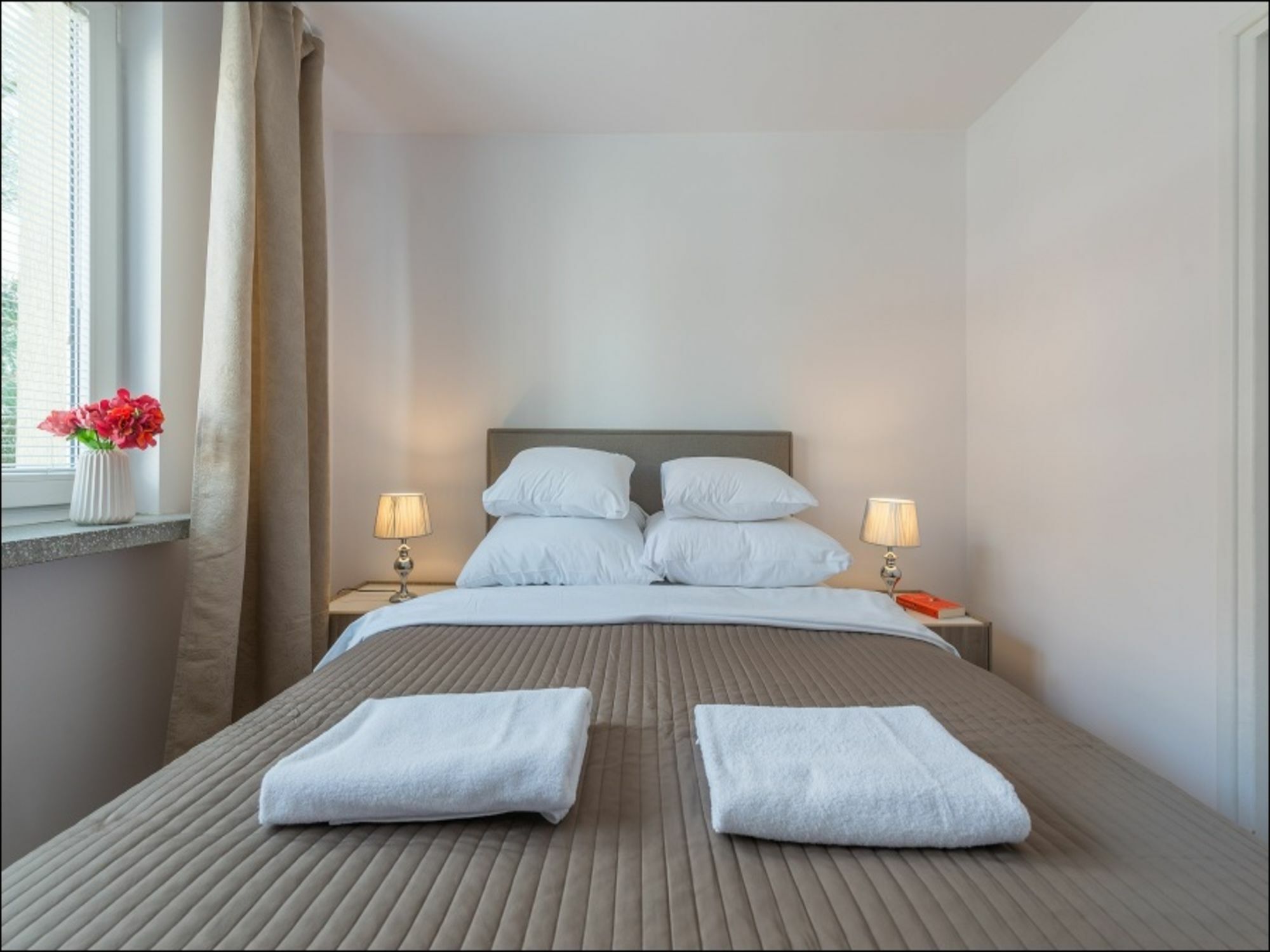 P&O Serviced Apartments Pulawska Varsó Kültér fotó
